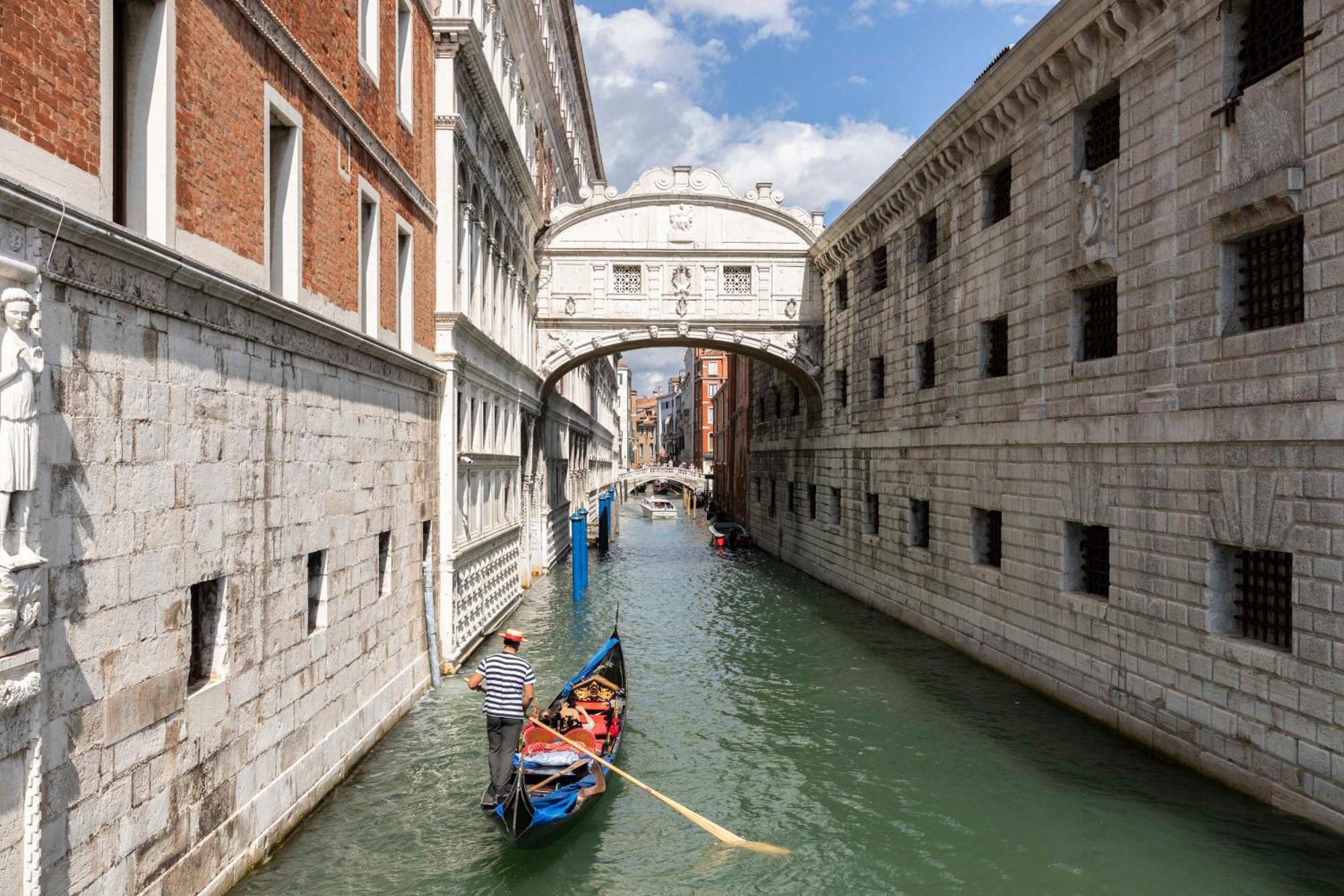 Palazzo Orseolo- Gondola View